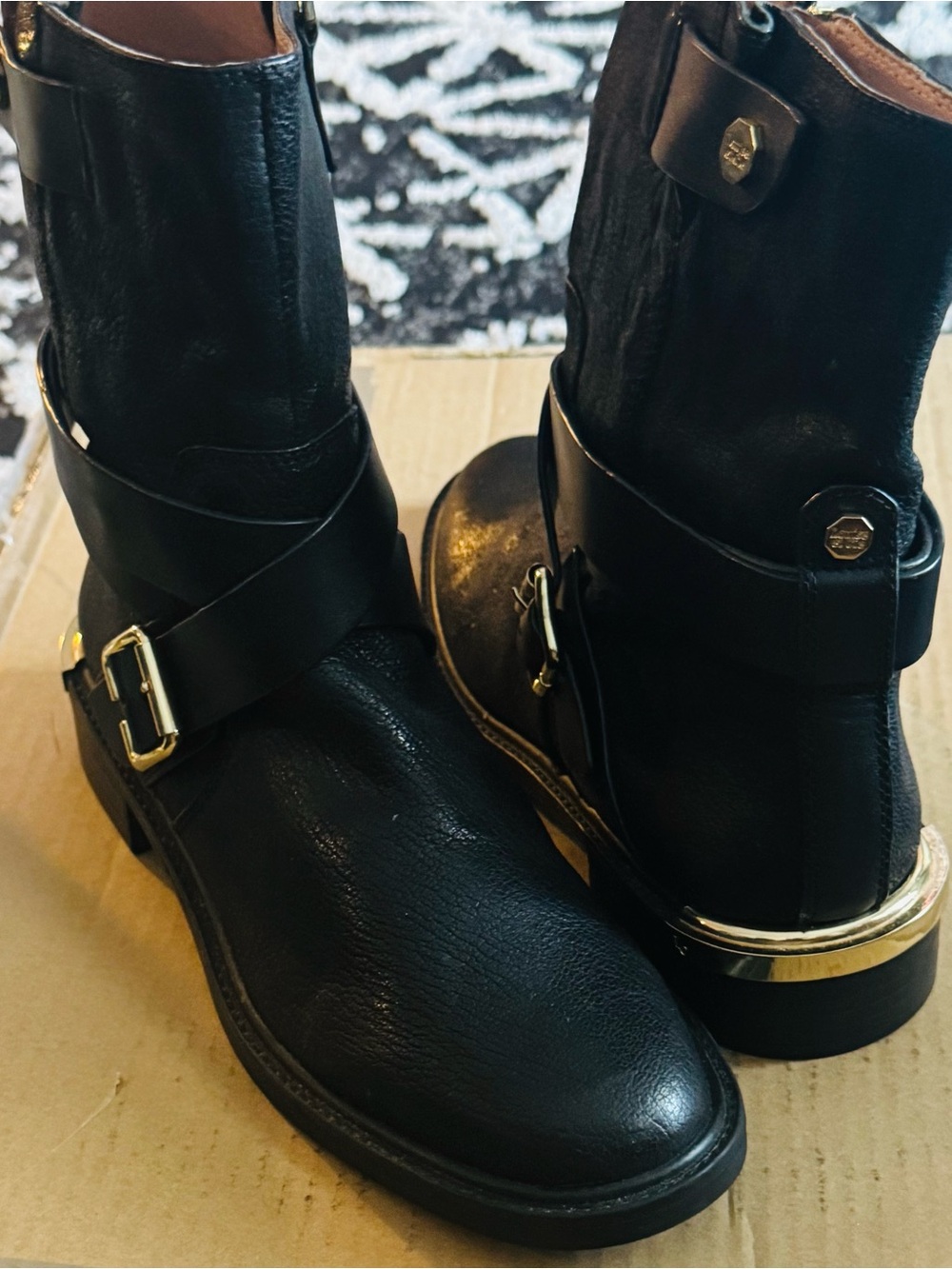 Louis Et Cie   Black Ankle Moto style Boots with Gold Logo Plaque 9.5